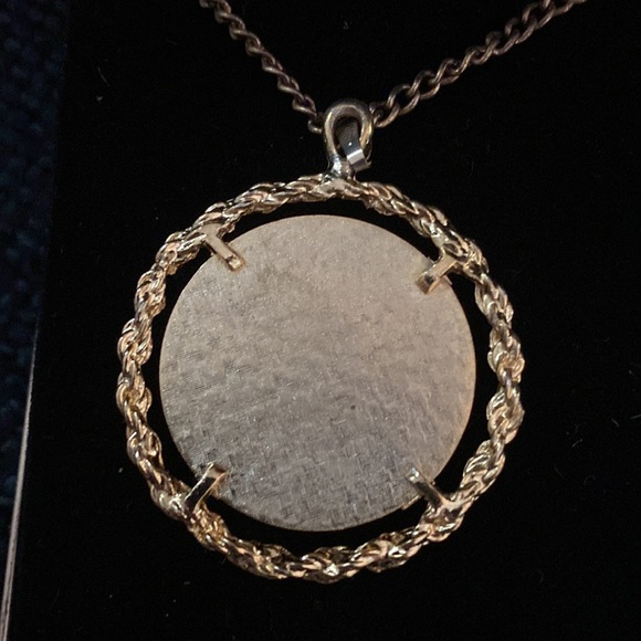 Brand New Vintage La Scala 14kt H.G.E.R. Virgo Necklace - Picture 4 of 4